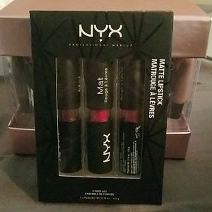 NYX 3 Piece Matte Lipstick set